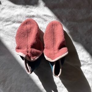 Patagonia Baby Synchilla Fleece Booties 2T-5T Like New
